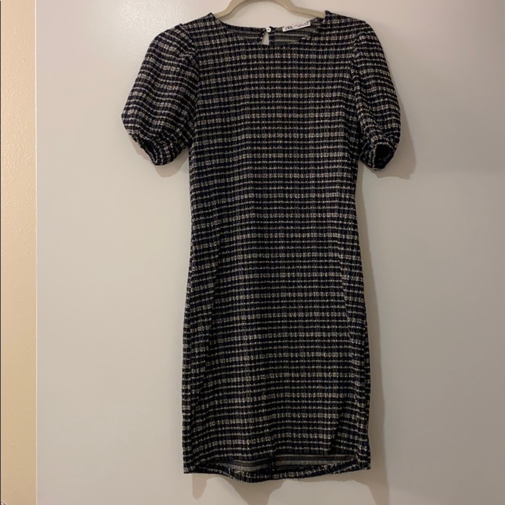 Black and white patterned short sleeved dress